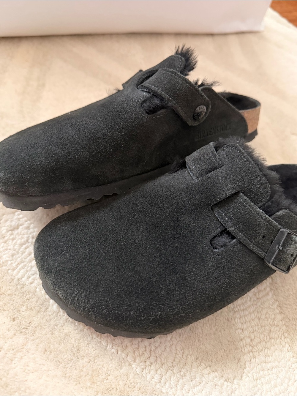 Birkenstock Boston Shearling Black Suede Clogs Size 38 US 7 - Picture 6 of 8